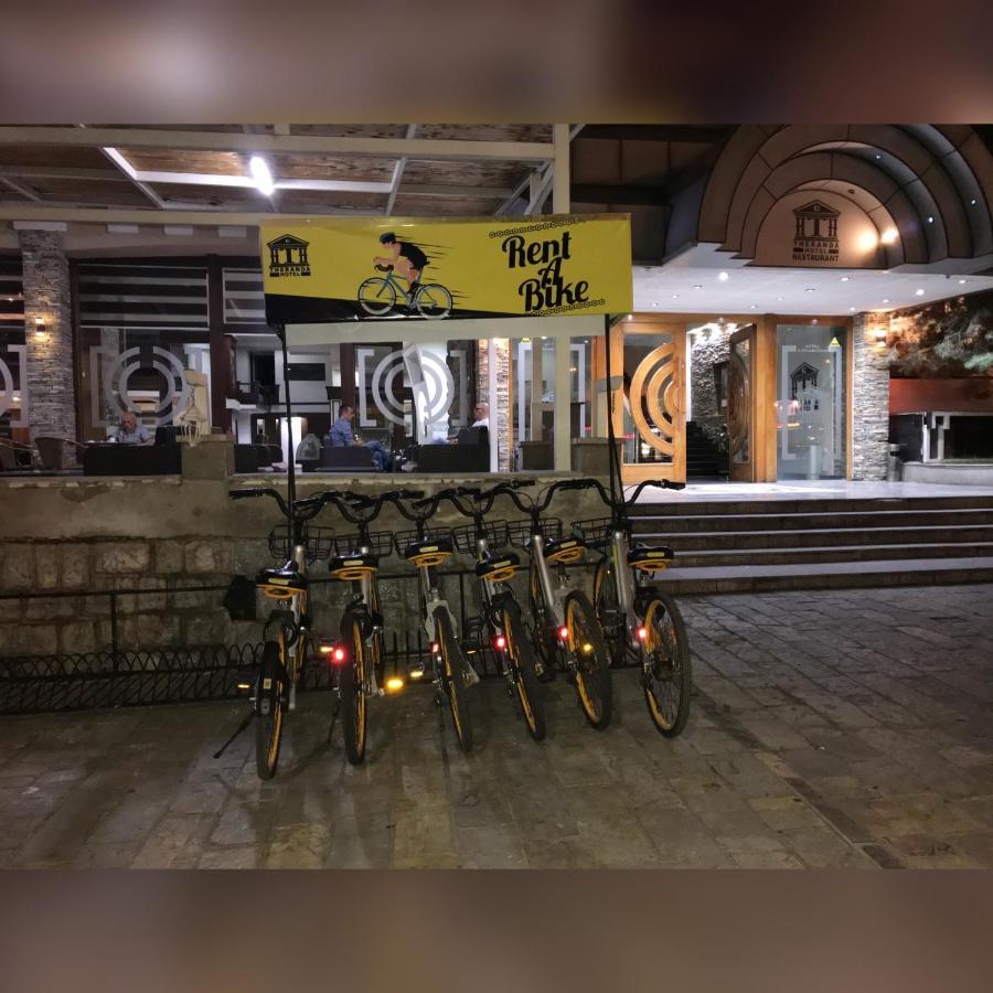 Theranda Hotel Πρίζρεν Εξωτερικό φωτογραφία