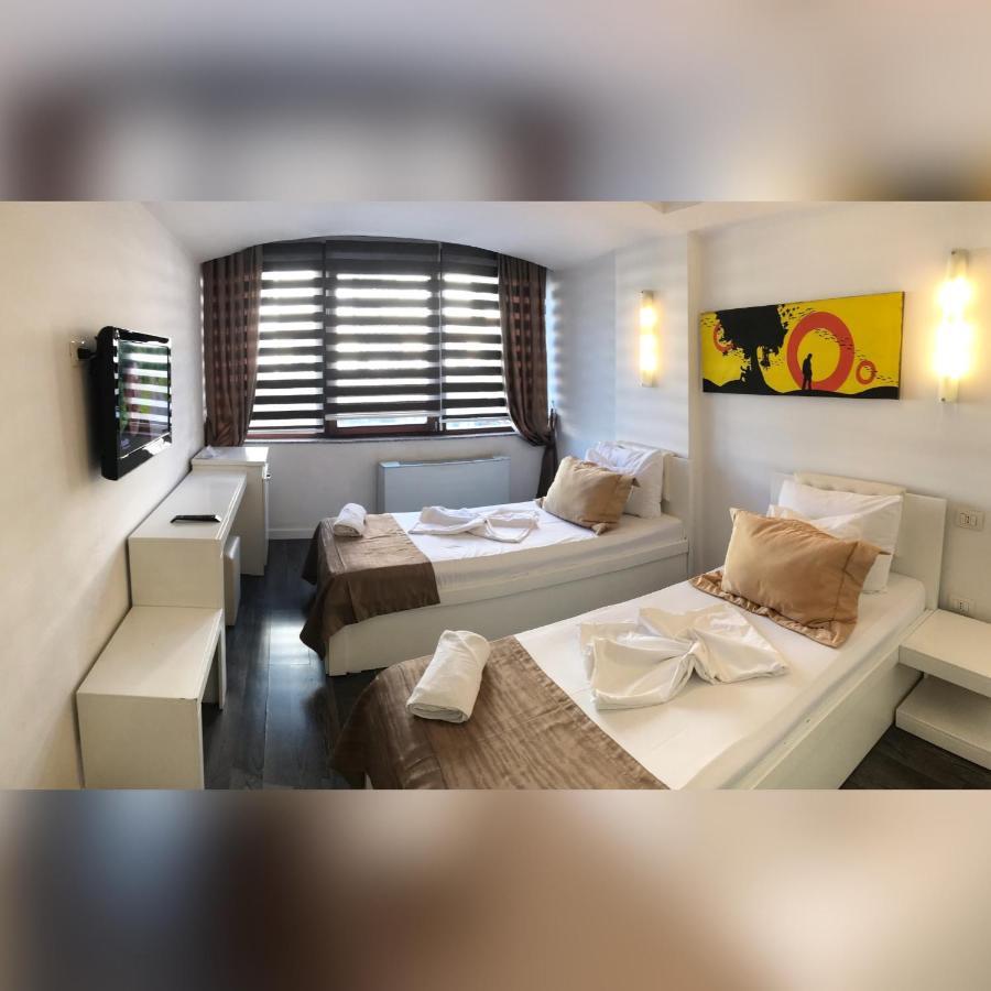 Theranda Hotel Πρίζρεν Εξωτερικό φωτογραφία