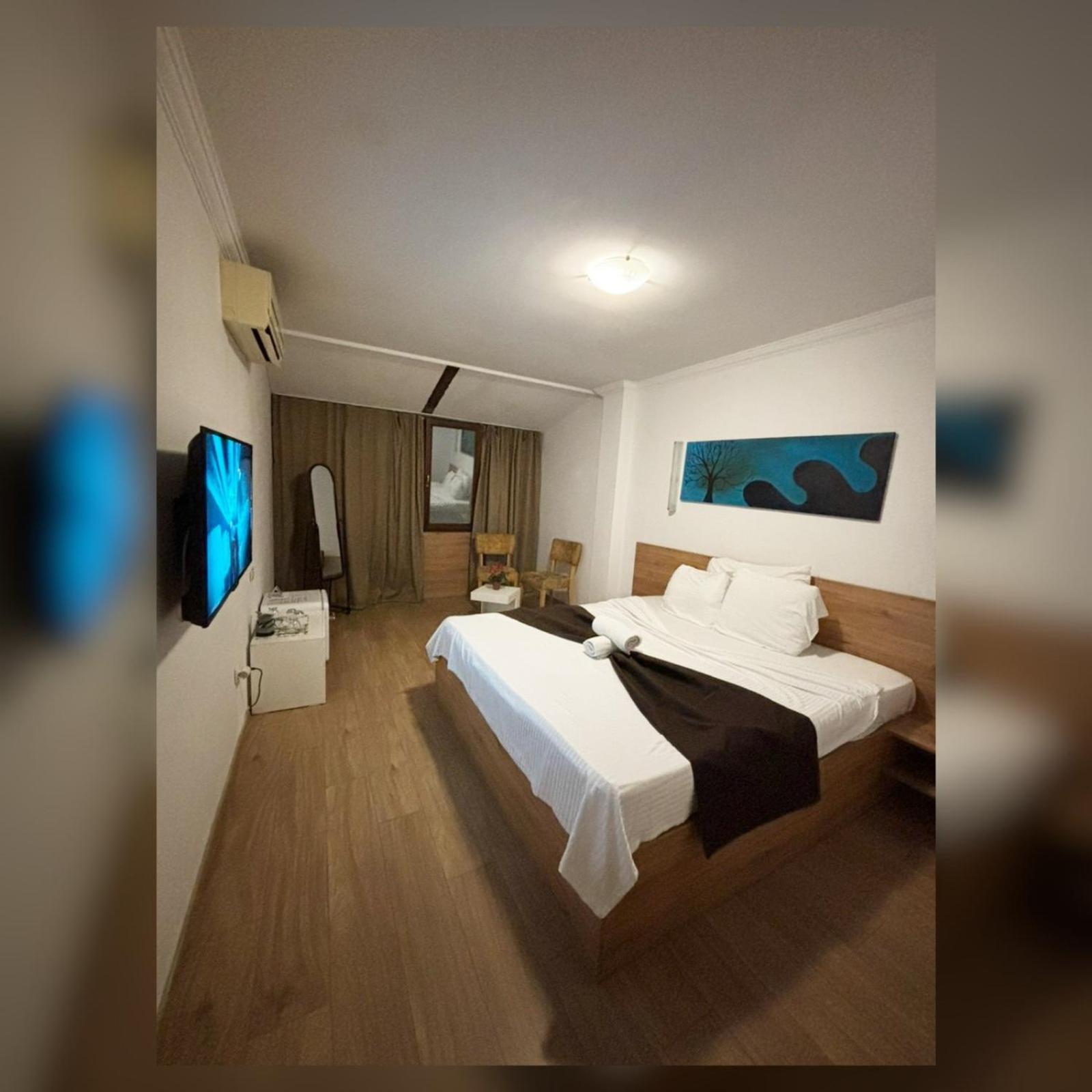 Theranda Hotel Πρίζρεν Δωμάτιο φωτογραφία
